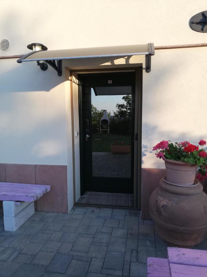 Casa Vacanze Angelica Ostra Vetere المظهر الخارجي الصورة