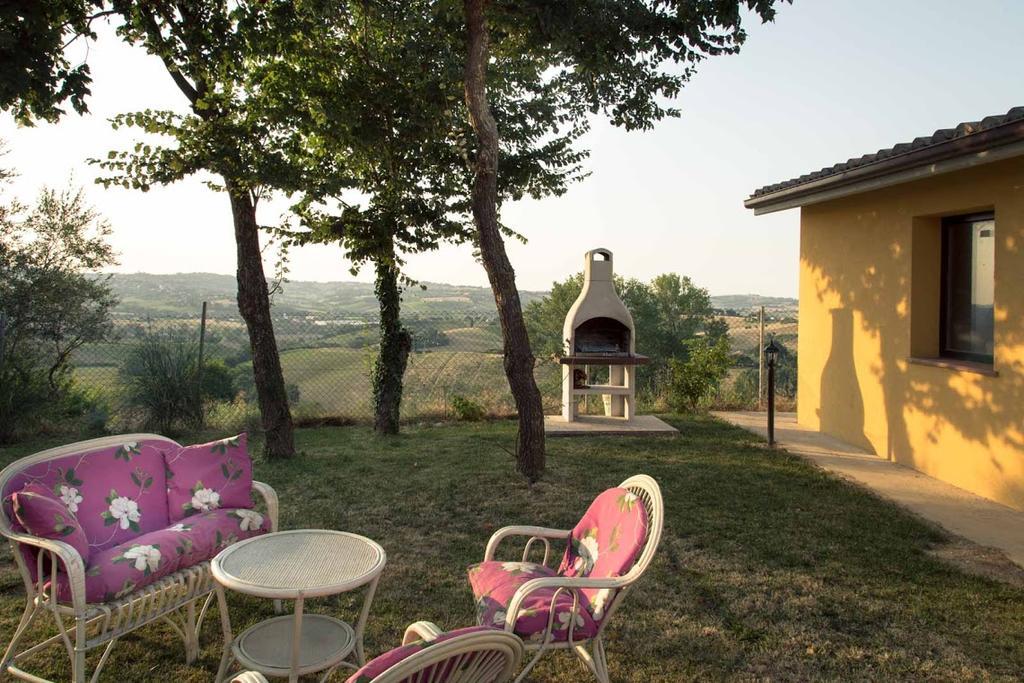 Casa Vacanze Angelica Ostra Vetere المظهر الخارجي الصورة
